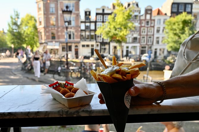 10 Tastes of Amsterdam: Food Tour by UNESCO Canals and Jordaan - Chocolate at Puccini Bomboni