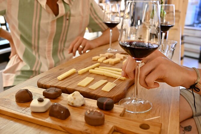 10 Tastes of Amsterdam: Food Tour by UNESCO Canals and Jordaan - Canal-ring views and Café Hegeraad