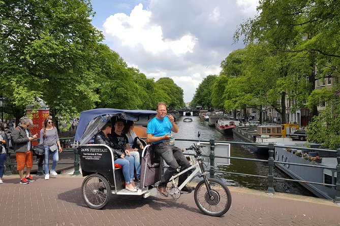 2.5 hours Amsterdam Pedicab Tour - Museumplein and Amsterdam’s major museums