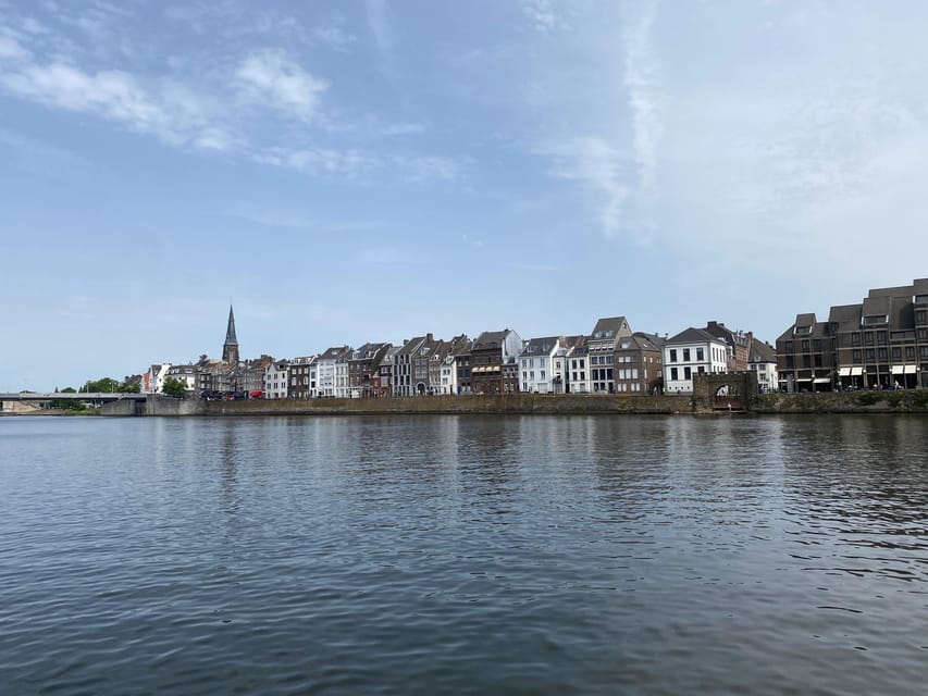 2H Walking Tour Maastricht - Vrijthof and the city center