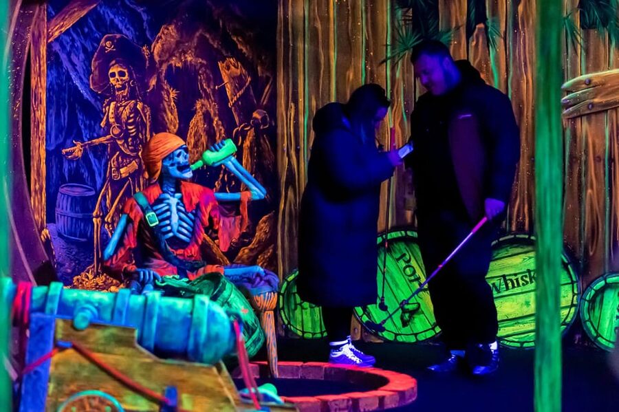 Aloha Amsterdam: 12-Hole Glow-in-the-Dark Mini-Golf - Key points to know before you book