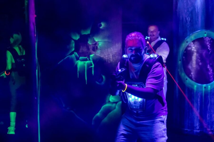 Aloha Amsterdam: Laser Tag Experience - From safety briefing to first shot