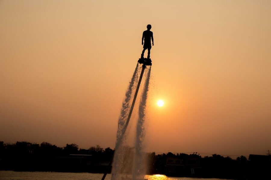 Alphen aan den Rijn: 15-Minute Flyboard Experience - Getting fitted with the wetsuit and safety equipment