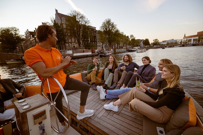 Amsterdam: 1-Hour Canal Cruise in the Evening - The canal ring and Amsterdam’s Golden Age