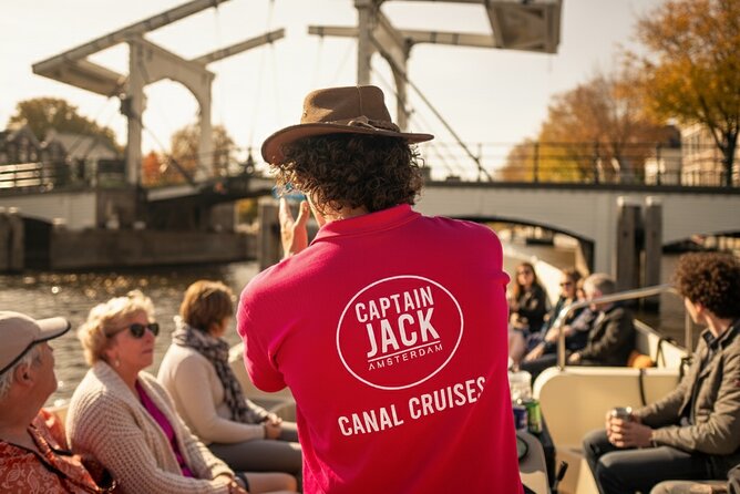 Amsterdam 1-Hour Canal Cruise With Live Guide - The Singel, flower stalls, and a final city portrait