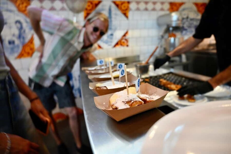 Amsterdam: 10 Tastings Guided Food Tour by UNESCO Canals - Jordaan, poffertjes, and the final stretch
