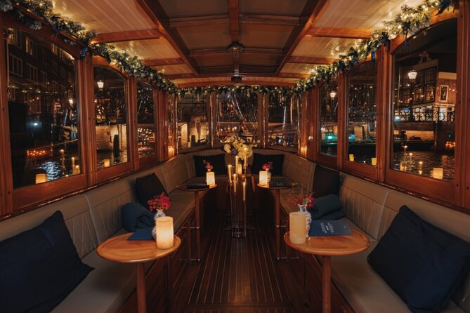 Amsterdam: 2-Hour Canal Cruise incl. Drinks & Dutch Snacks - Munt Tower, Rembrandtplein, and the old city center