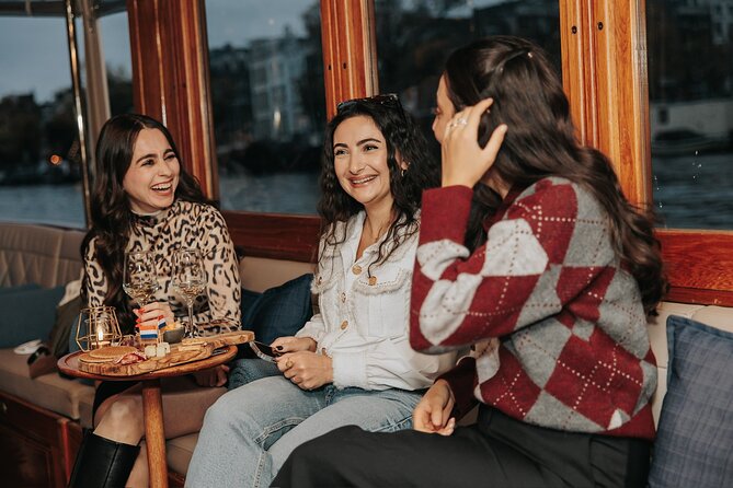 Amsterdam: 2-Hour Canal Cruise incl. Drinks & Dutch Snacks - The Nine Streets, Westerkerk, and Jordaan