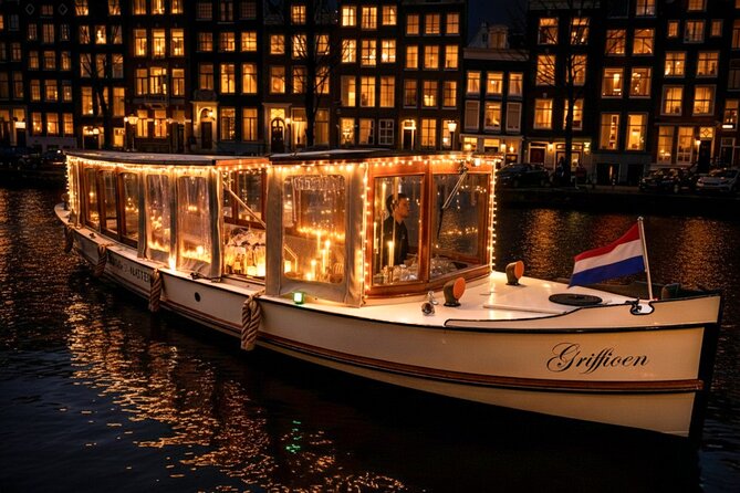 Amsterdam: 2-Hour Canal Cruise incl. Drinks & Dutch Snacks - Boat comfort, weather, and timing