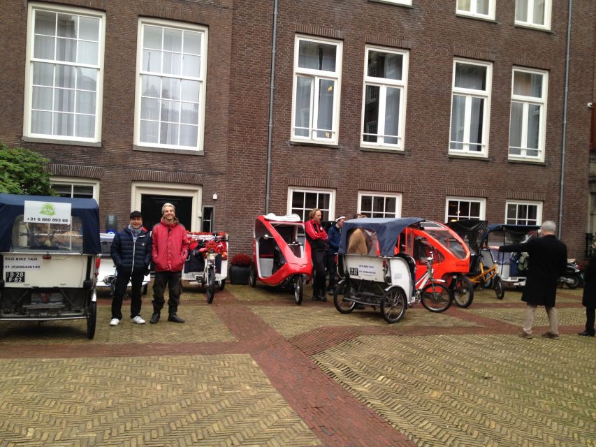 Amsterdam: 2-Hour Sightseeing Tour by Rickshaw - Why the rickshaw works better than walking for some visits