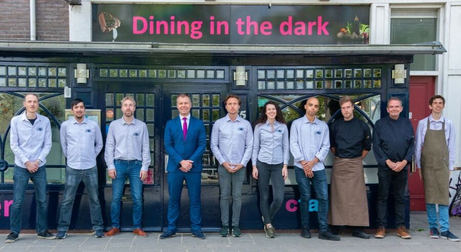 Amsterdam: 3 Course Dinner in the Dark - The service and the role of the staff