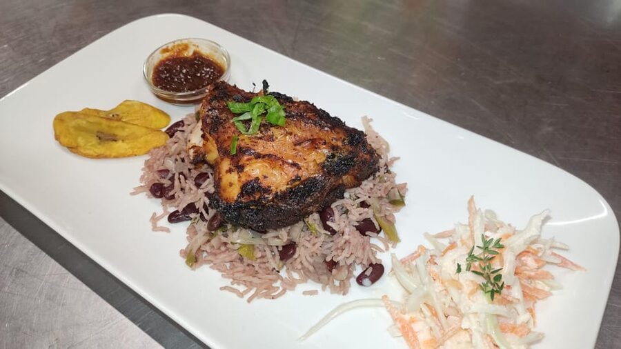 Amsterdam: 3-course dinner party at secret pop-up restaurant - A Jamaican dinner party rather than an ordinary restaurant meal