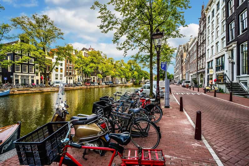 Amsterdam: 3-Hour Private Bike Tour of the City Center - Following the Canal Belt toward Westerkerk