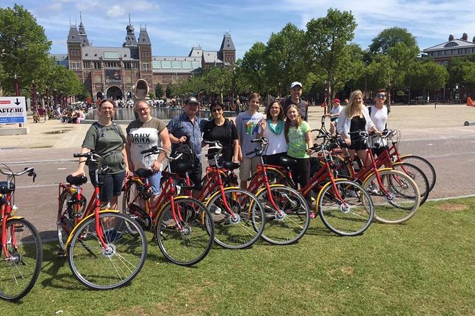 Amsterdam 3 hrs Bike Tour – live guide En/Fr/De/Nl/Sp - Why Amsterdam works so well from a bicycle