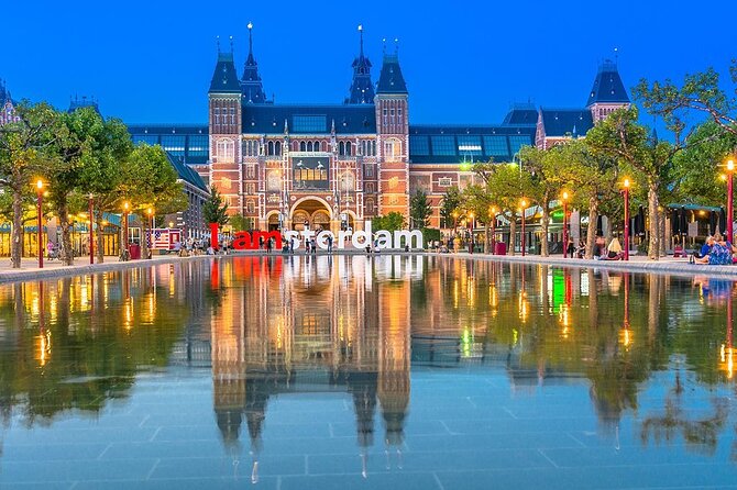 Amsterdam Airport Schiphol (AMS) Private Transfer to Amsterdam - A private car, not a shared shuttle