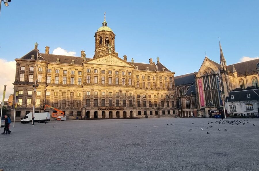 Amsterdam All In One Tour Walking Tour - How the guides shape the experience