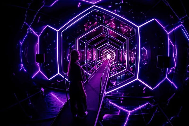 Amsterdam: AMAZE Immersive Audiovisual Experience Ticket - Who will enjoy AMAZE most?