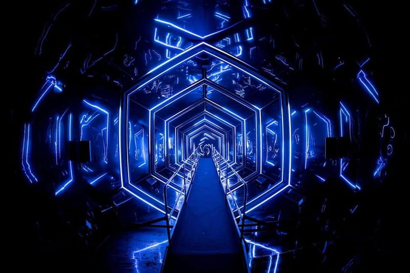Amsterdam: AMAZE Immersive Audiovisual Experience Ticket - A nightclub turned into an art experience