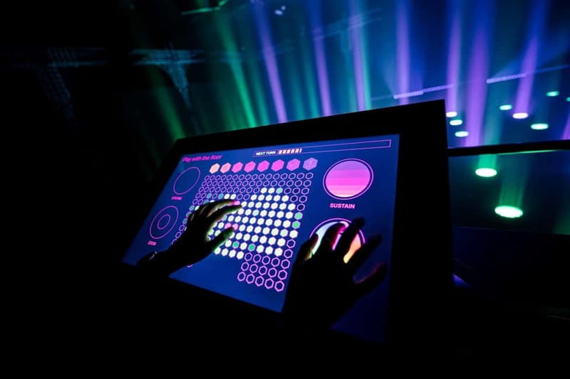 Amsterdam: AMAZE Immersive Audiovisual Experience Ticket - The effects are not right for everyone