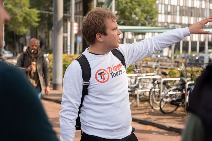 Amsterdam: Anne Frank and Jewish Quarter Tour - A two-hour walk through Amsterdam’s wartime past