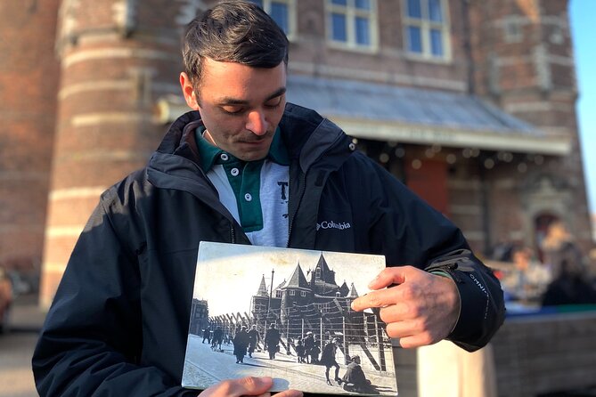 Amsterdam: Anne Frank Small Group Walking Tour - Kattengat and the story of 16 people in hiding