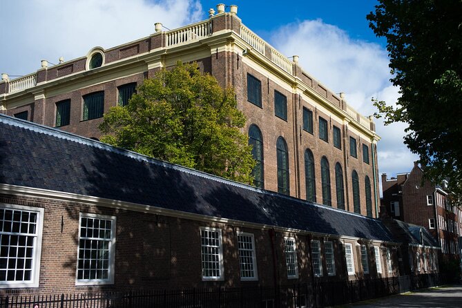 Amsterdam : Anne Frank Tour in EN/DE/IT/ES - Rembrandt’s house and the Jewish Quarter