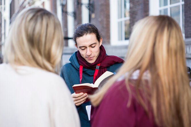 Amsterdam : Anne Frank Tour in EN/DE/IT/ES - The Auschwitz Monument and public remembrance