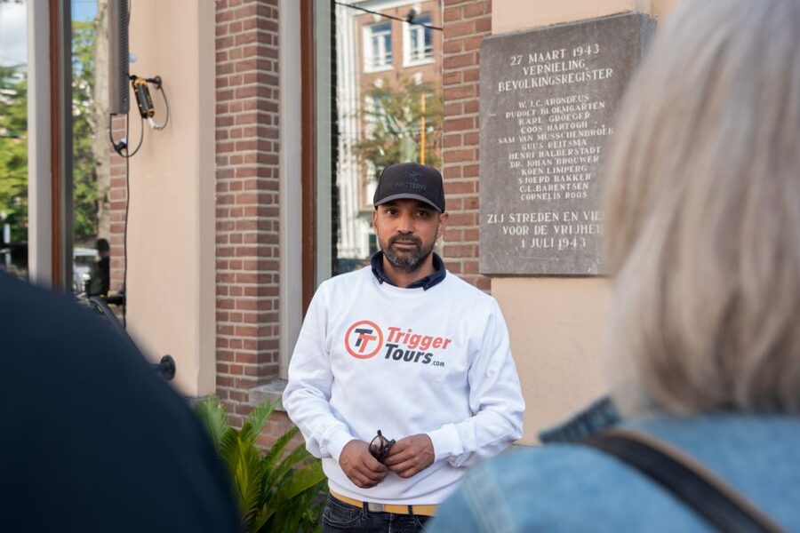 Amsterdam: Anne Frank Walking Tour - Nieuwmarkt and Lastage: wartime stories on city streets
