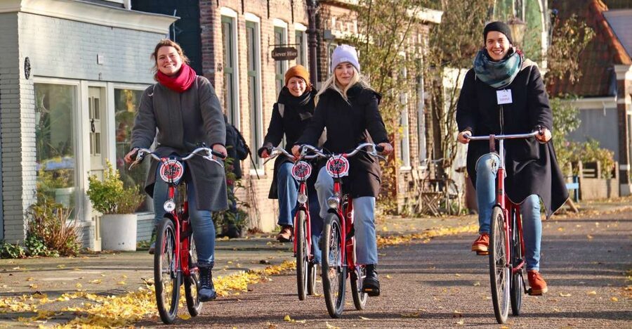 Amsterdam: Bike Tour (Noord) in German or English - Nieuwendammerdijk and the old northern villages