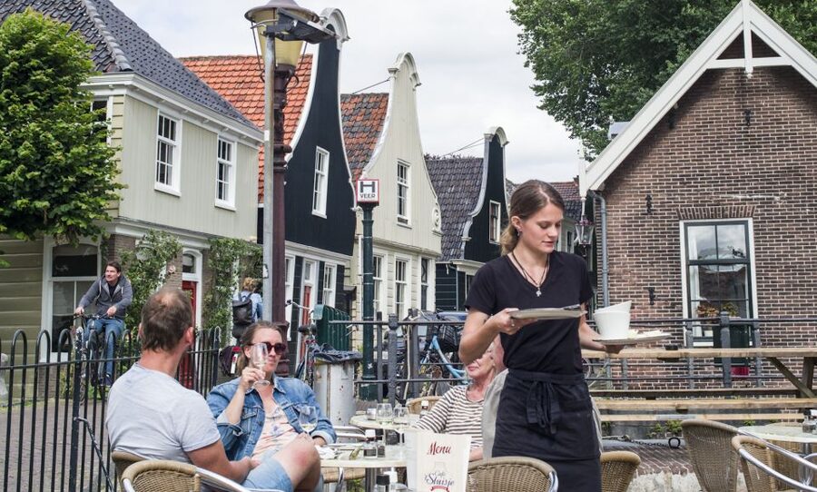 Amsterdam: Bike Tour (Noord) in German or English - Starting across the IJ at Sea Palace