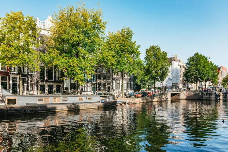 Amsterdam: Bike Tour with Optional Cruise in Small-Group - How much value do you get for $28?