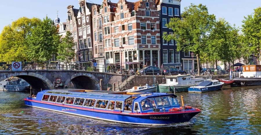 Amsterdam: Canal Cruise and Jewish Cultural Quarter Tickets - Two Amsterdam experiences in one ticket