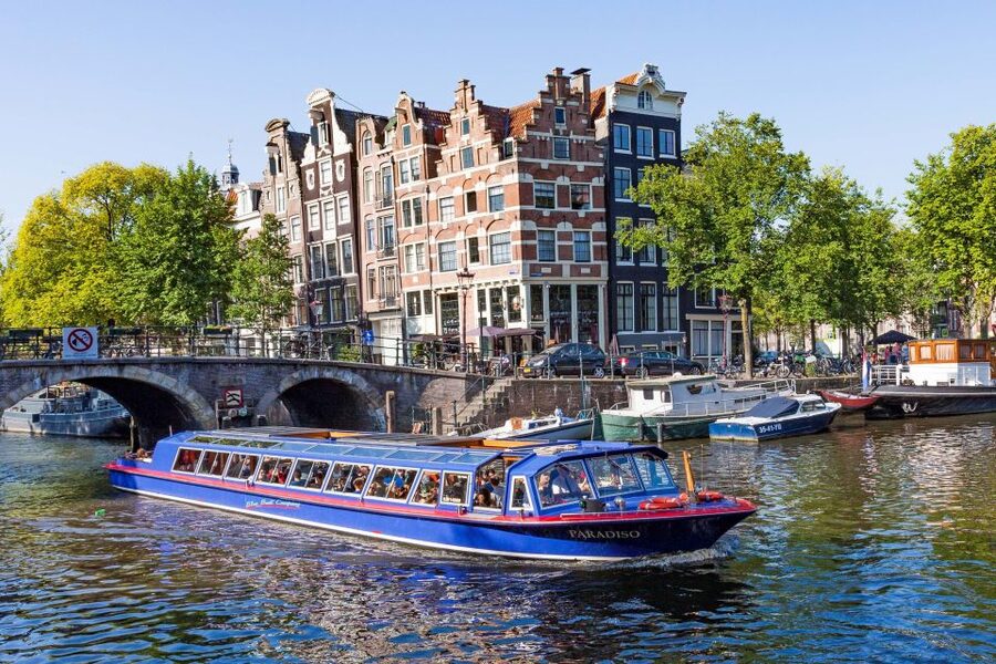 Amsterdam: Canal Cruise and Jewish Cultural Quarter Tickets - FAQ