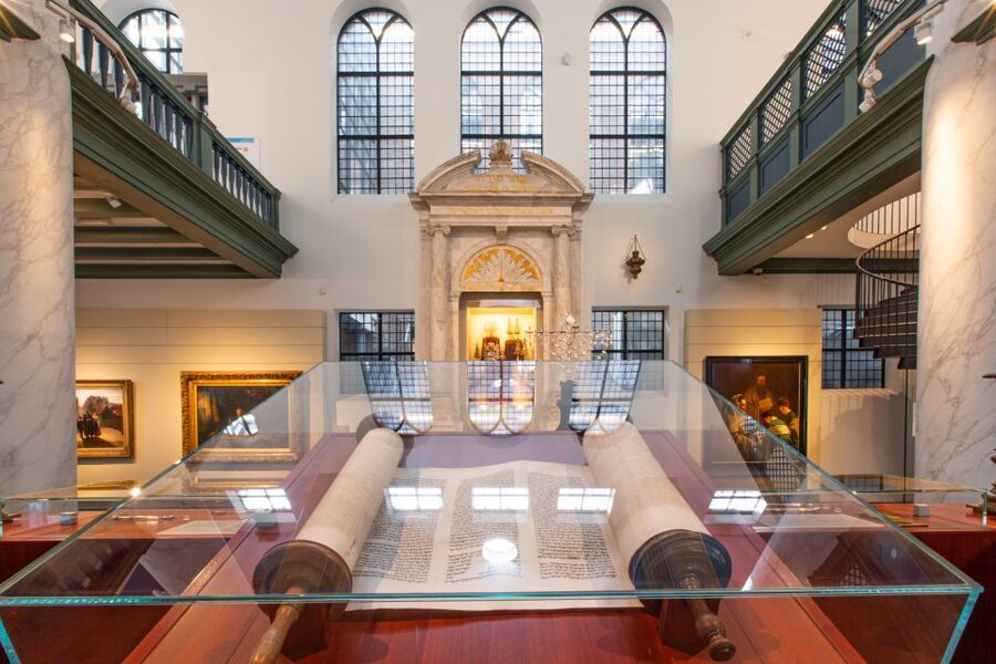 Amsterdam: Canal Cruise and Jewish Cultural Quarter Tickets - Is $38 a fair price?