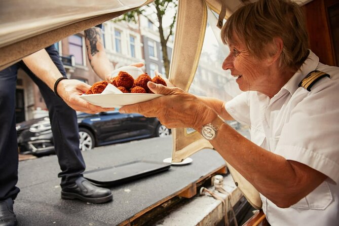 Amsterdam Canal Cruise and local Food Tour - Why this tour works as an Amsterdam introduction