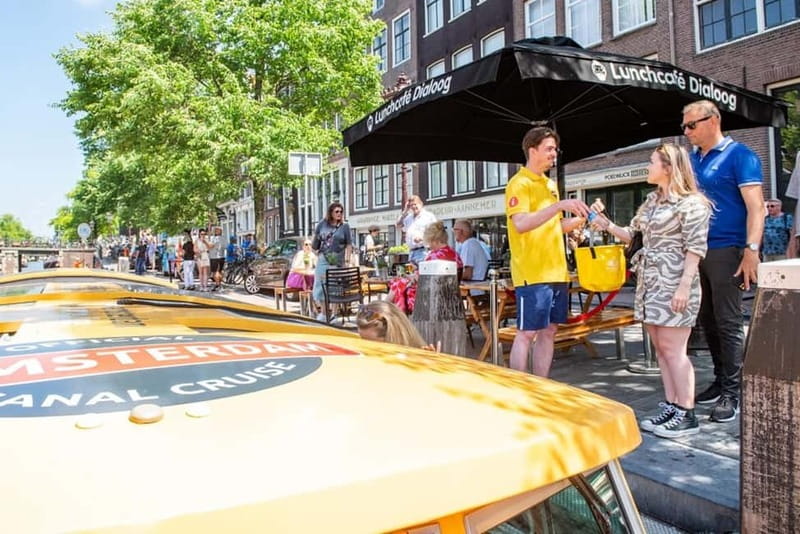 Amsterdam: Canal Cruise from Anne Frank Museum - What the boat feels like during the hour