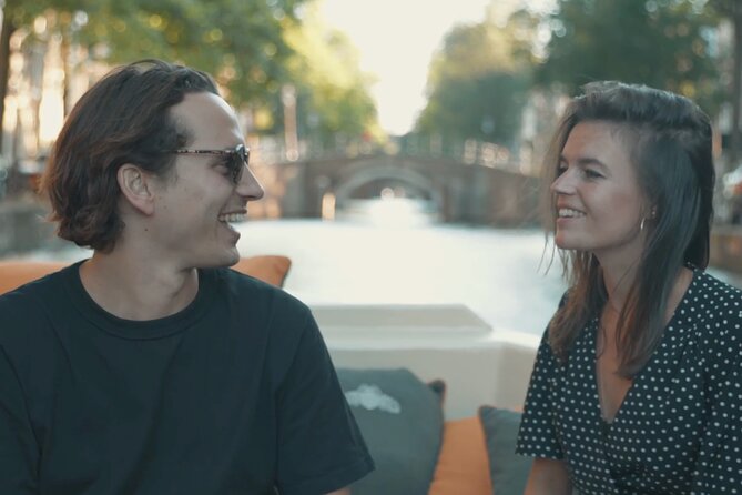 Amsterdam Canal Cruise with German Guide and unlimited drinks - The love bridge and Amsterdam’s signature views