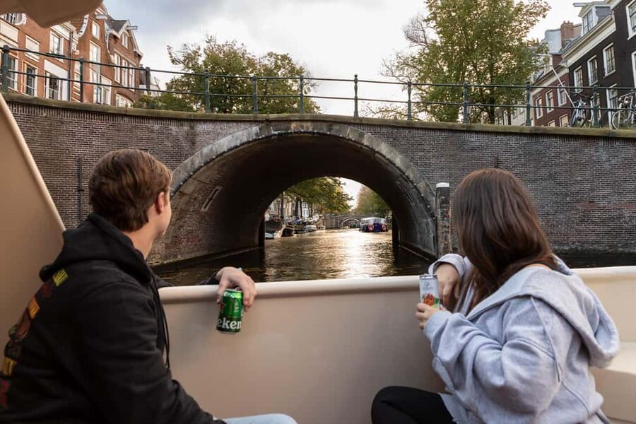Amsterdam: Canal Cruise with Live Commentary & Audio Guide - Passing the Anne Frank House and Western Church