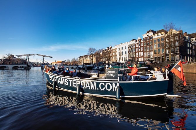 Amsterdam Canal Cruise With Live Guide and Unlimited Drinks - Finding the boat near the Hermitage Museum