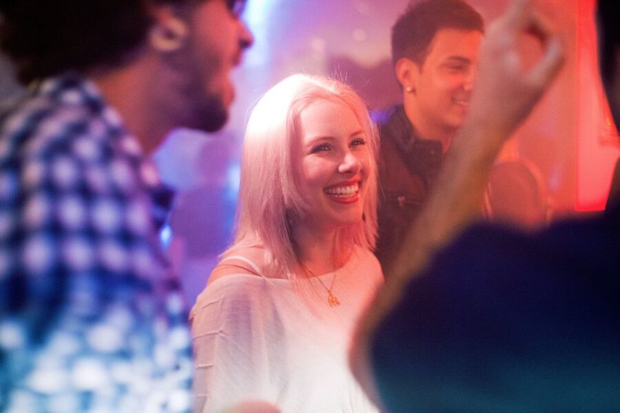 Amsterdam: City Center Bar Crawl and Nightlife Experience - Four dance bars in Leidseplein