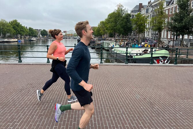 Amsterdam city center run tour - What the guide adds to the experience