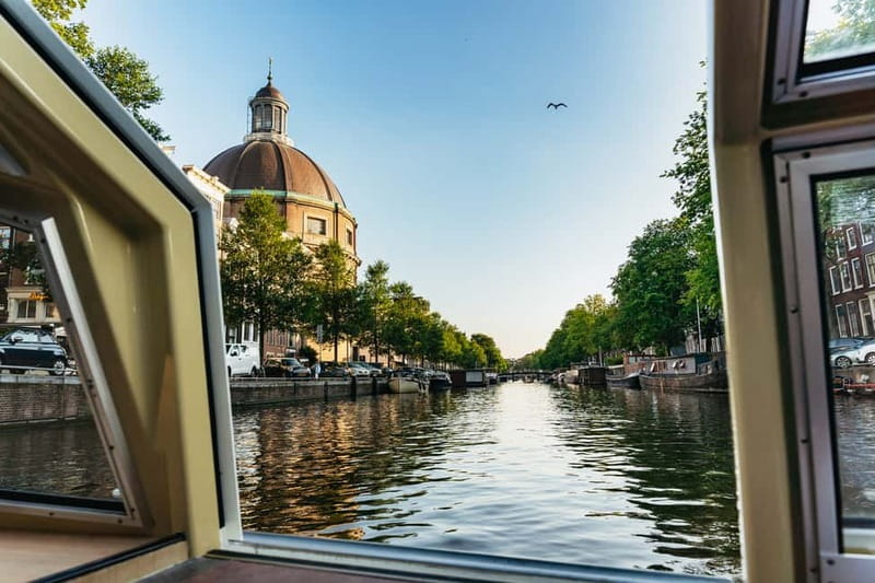 Amsterdam: City Centre Canal Cruise & Free Flower Cocktail - The Canal Belt and Amsterdam’s old warehouses
