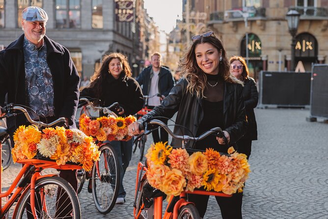 Amsterdam City Top Highlights Guided Bike Tour - Vondelpark offers a change of pace