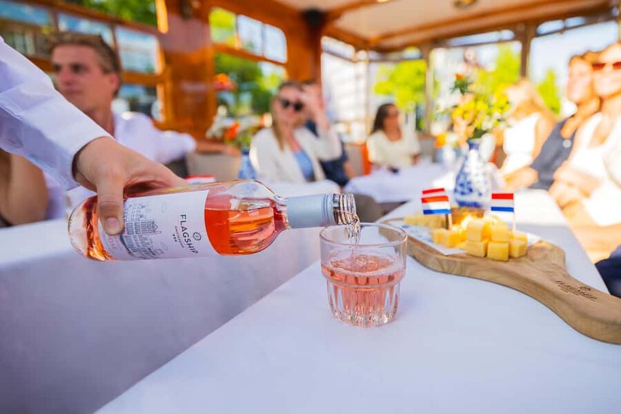 Amsterdam: Classic Boat Cruise with Optional Cheese & Wine - Why Amsterdam looks better from a canal