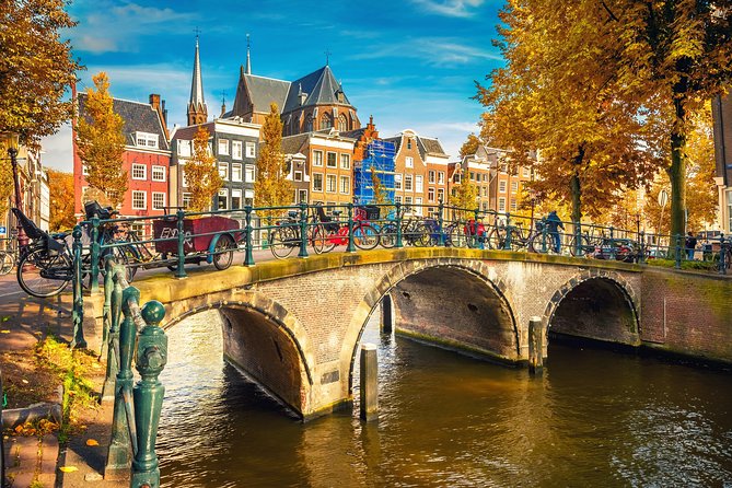 Amsterdam Classic Saloon Boat Cruise with Drinks and Cheese - Jordaan, the 9 Streets, and the old canal belt