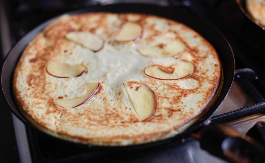 Amsterdam: Craft Dutch Pancakes in Charming Canal House - Tasting herring, cheese, sausage, and apple dessert