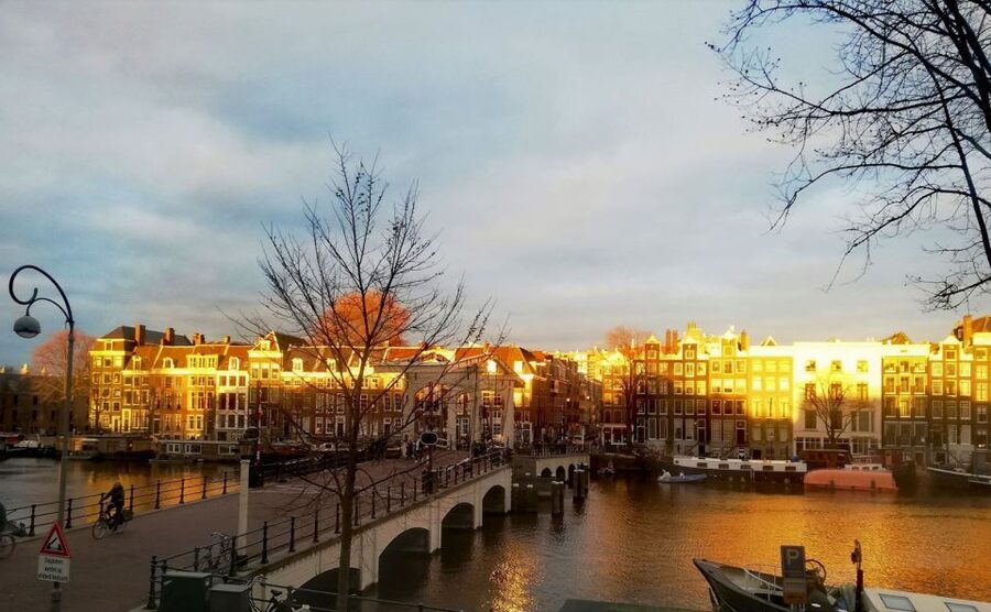Amsterdam: Craft Dutch Pancakes in Charming Canal House - Why the home setting matters