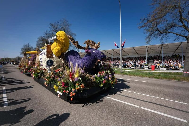 Amsterdam: Day Trip to Flower Parade & Keukenhof on April 18 - Why the Flower Parade is the heart of the day