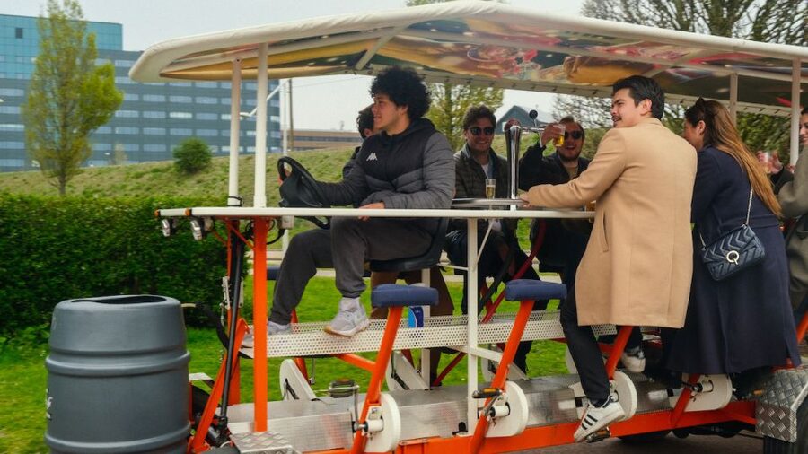 Amsterdam: Dutch Beer Bike Blast Tour with Onboard Bar - What 20 liters of beer means for your group
