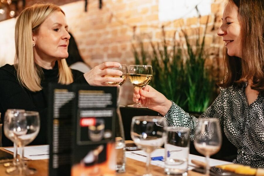 Amsterdam: Dutch Cheese Tasting Experience with Wine - Who should book this tasting?